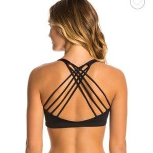 Onzie Chic Bra- NWT Black M